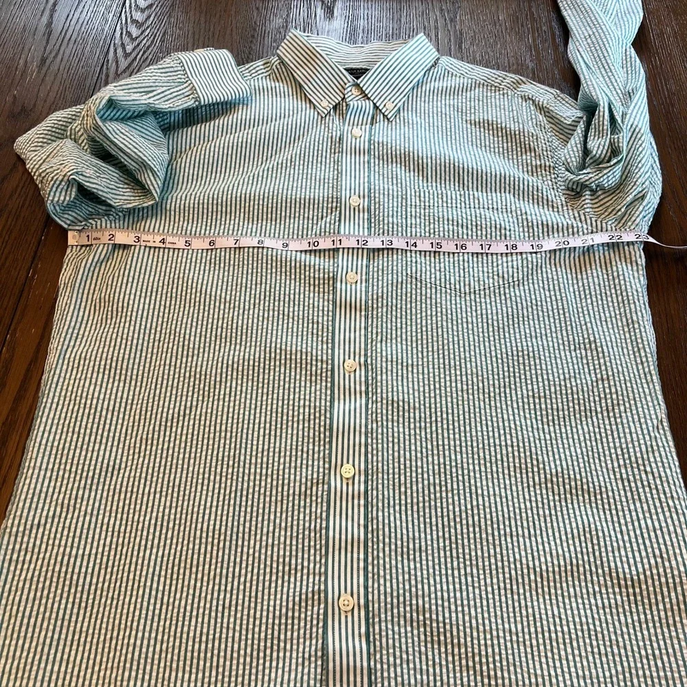 Banana Republic Button Down Shirt Cotton Seersucker Green White Striped Preppy L
